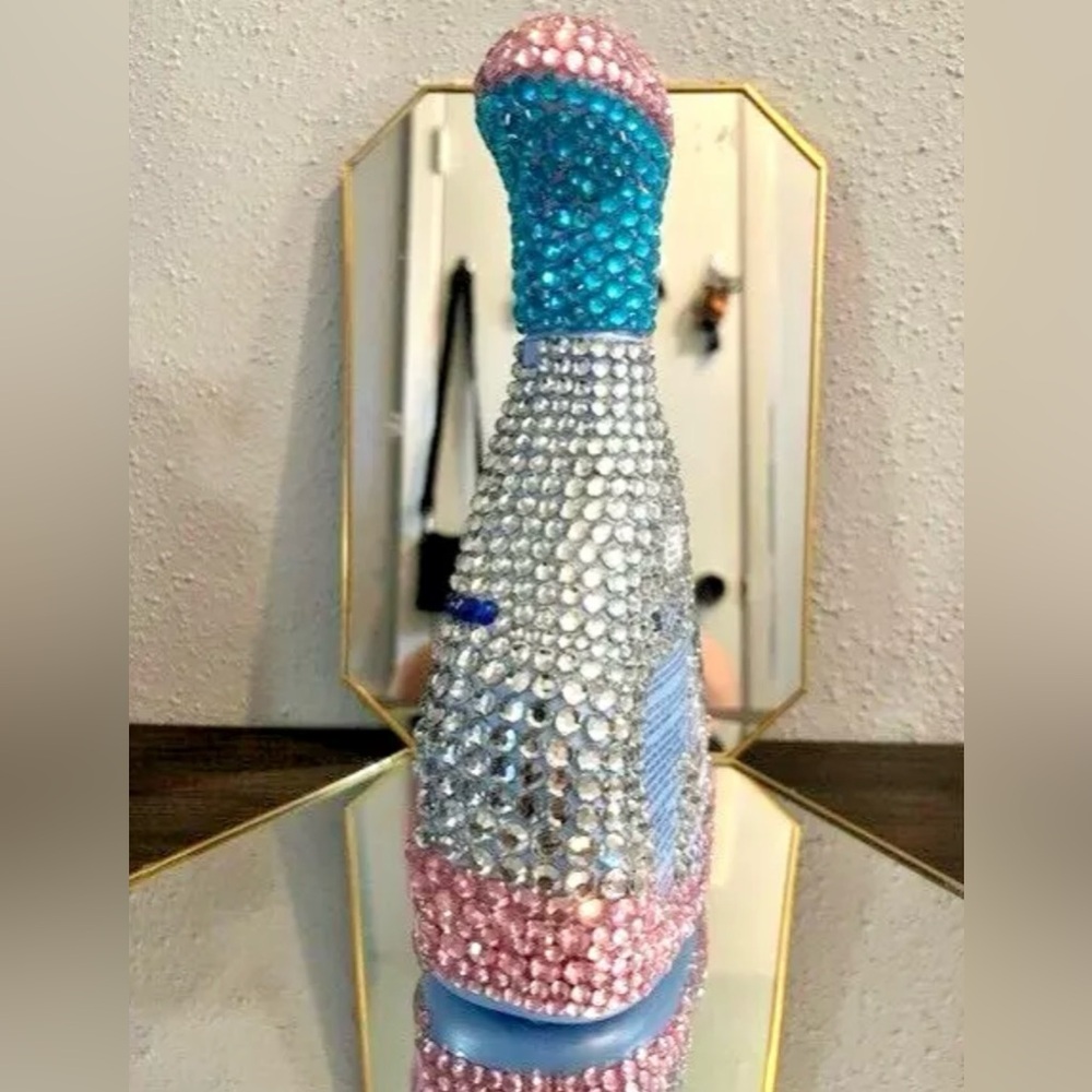 Febreze 700ml Downy April Fresh bottle CUSTOM 💎BLING 💎 BEDAZZLED BOTTLE!!!!!!! - Picture 4 of 8